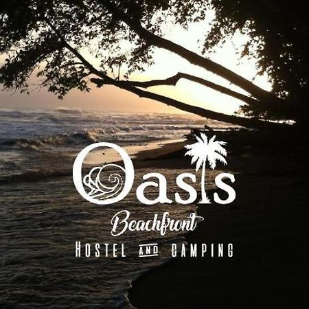 Oasis Beachfront Hostel Puerto Limon Eksteriør bilde